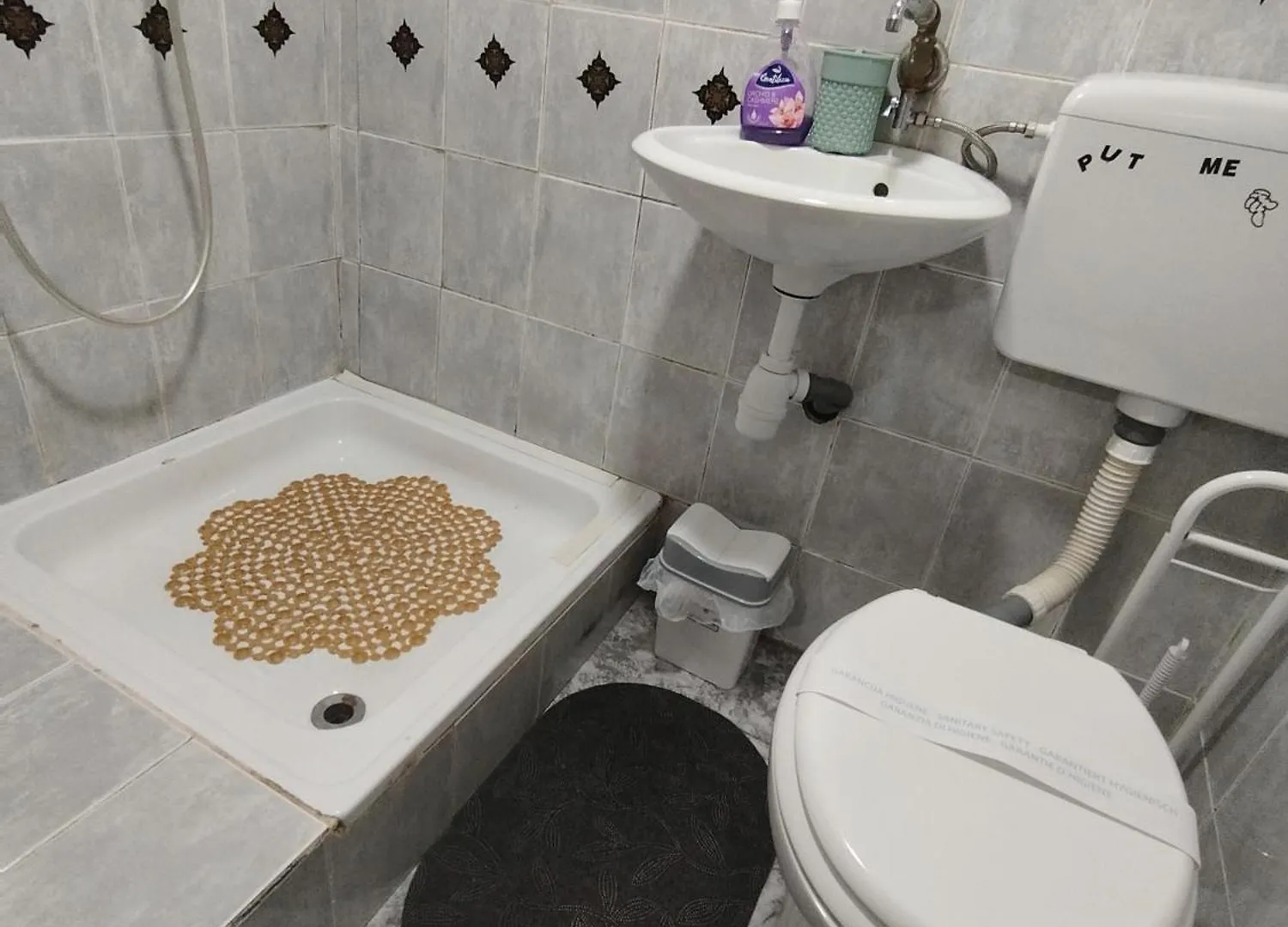 Heli Budget Condo Rijeka Apartment